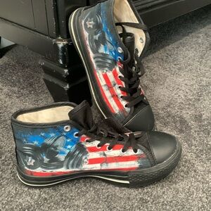Women’s American flag lifting sneakers